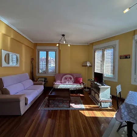 Basurto's Urban Apartment Bilbao